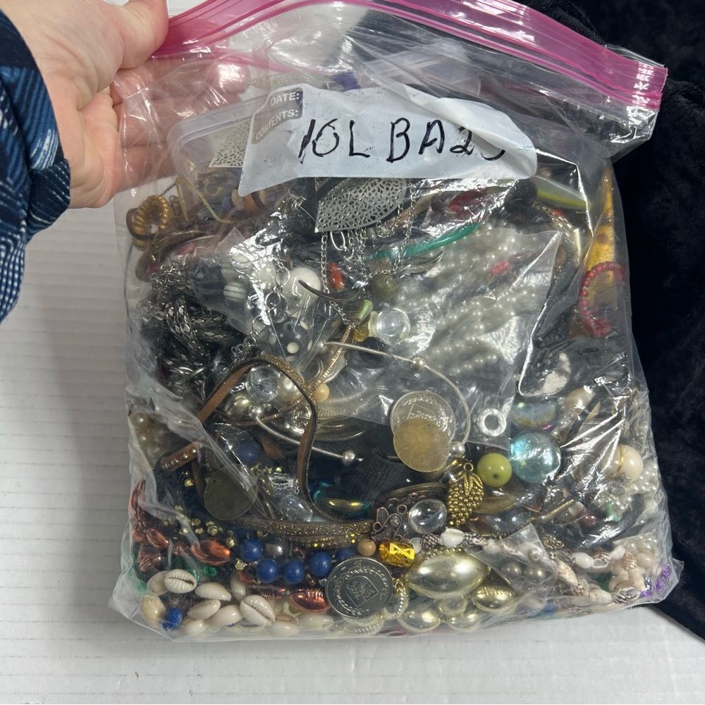 5 pounds crafters lot jewelry mystery vintage to current for repurpose scoop
